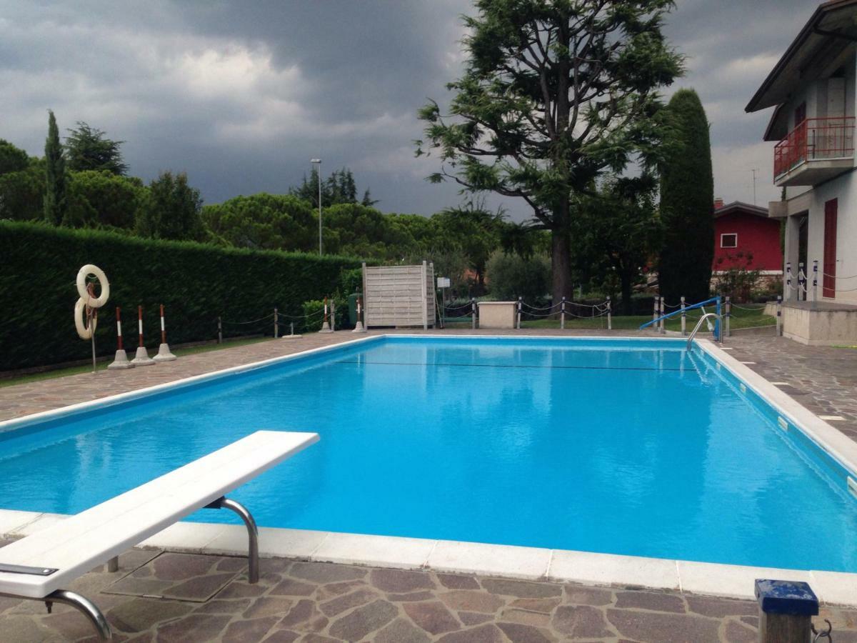 Residence Degli Ulivi 西尔米奥奈 外观 照片